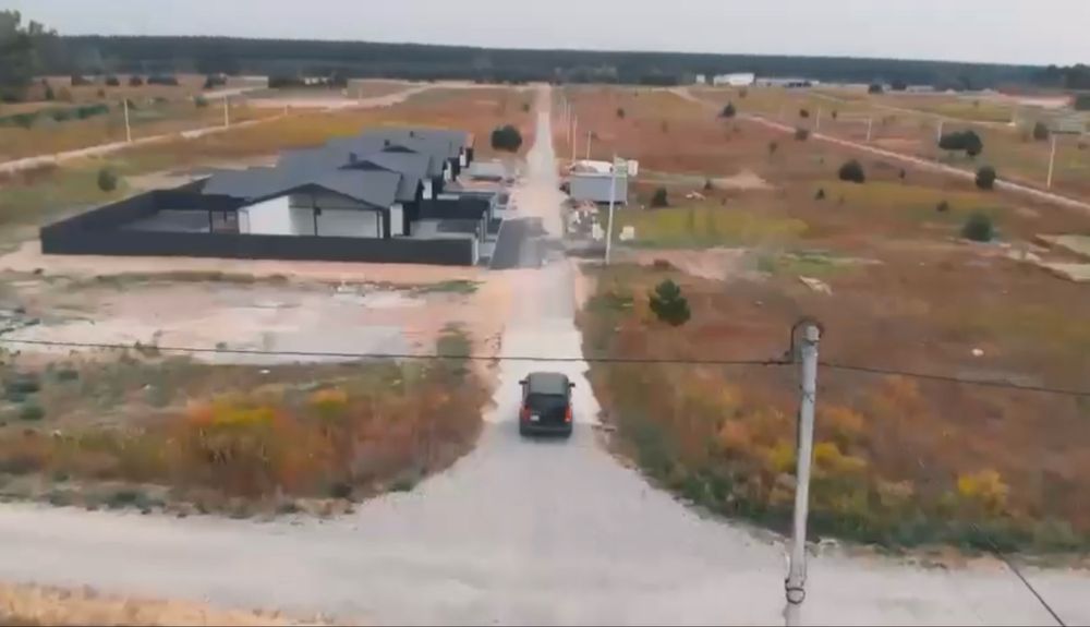 Ділянка Вашої мрії біля лісу!