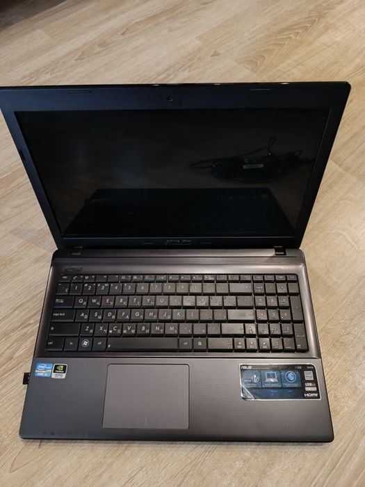 ASUS X 55 V core i3