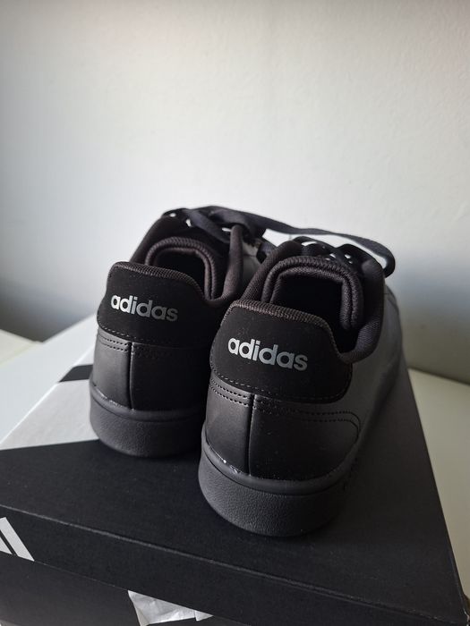 Adidas Advantage