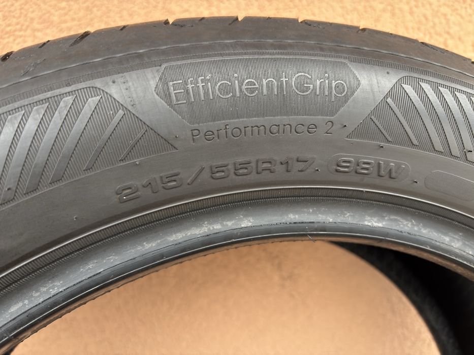 215/55/17 98W Good Year EfficentGrip Performance2 XL