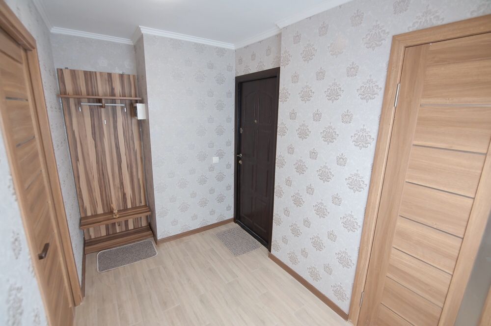 Сдам посуточно 1-о и  2-ох комнатную квартиру возле басейна,житло