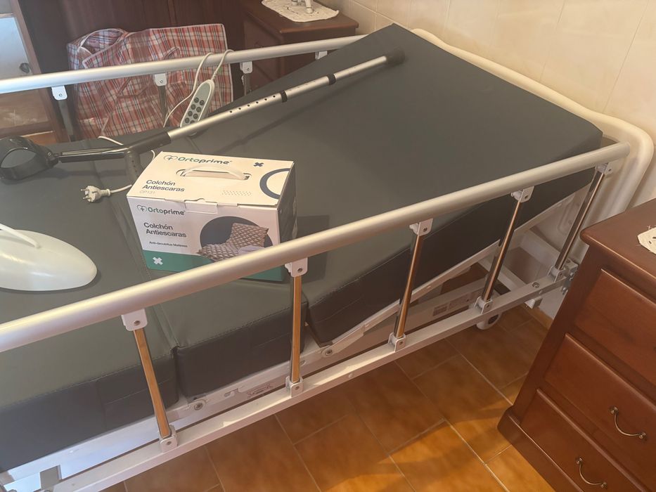 Cama hospitalar electrica