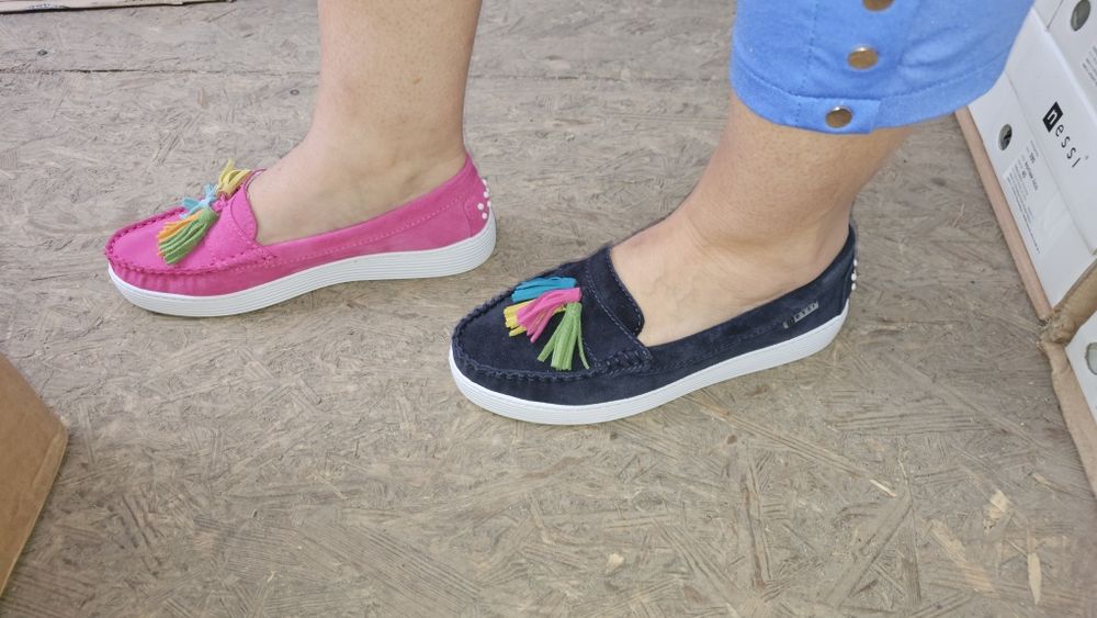 Mokasyny *Nessi*Skóra naturalna R.37-41