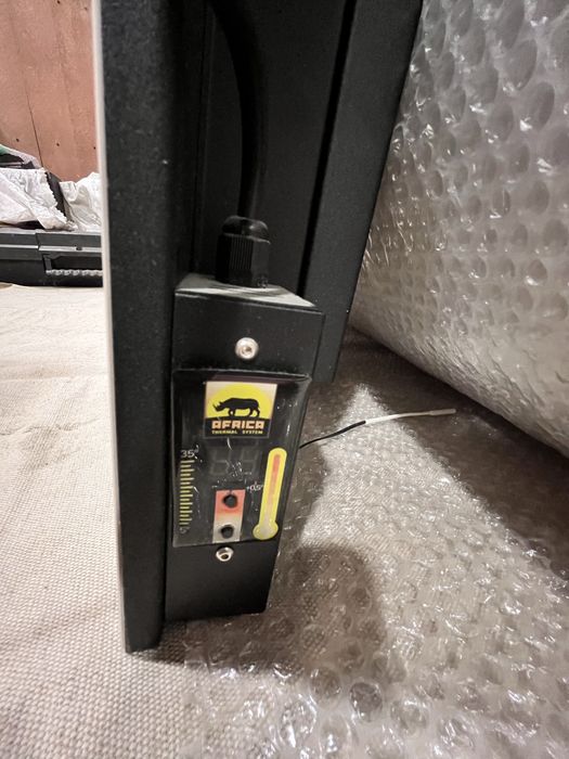 Теплова бежева панель керамічна 60*60  Africa T700