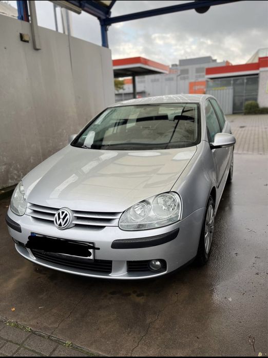 Volkswagen Golf 5 розбірка розборка капот бампер двері крило фанар