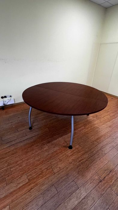 Biurka do biur  firmy  MDD