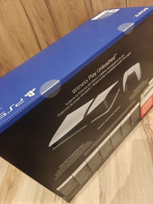Nowa zaplombowana PlayStation 5 PRO - CFI7121