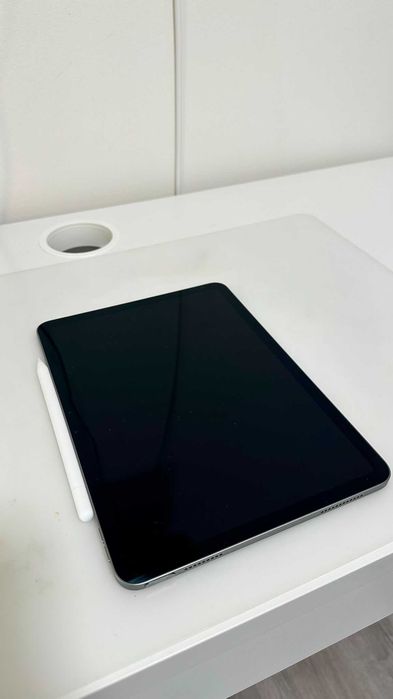 iPaid Air 11-inch M3 128GB Wi-Fi Cinzento Sideral + Apple Pencil - Como Novo