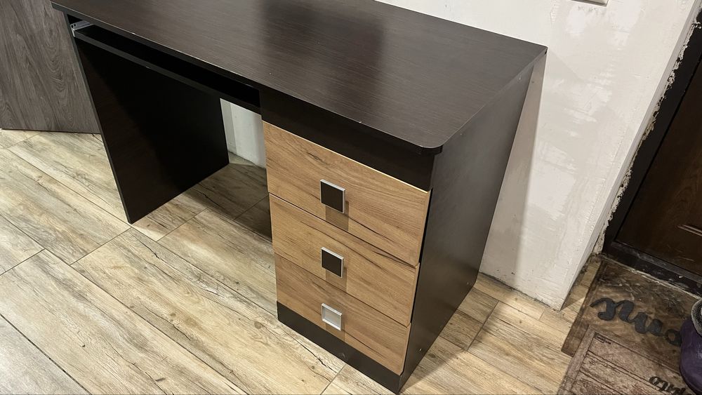 Компьютерный стол б/у