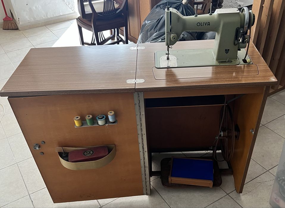 Maquina costura Olvia