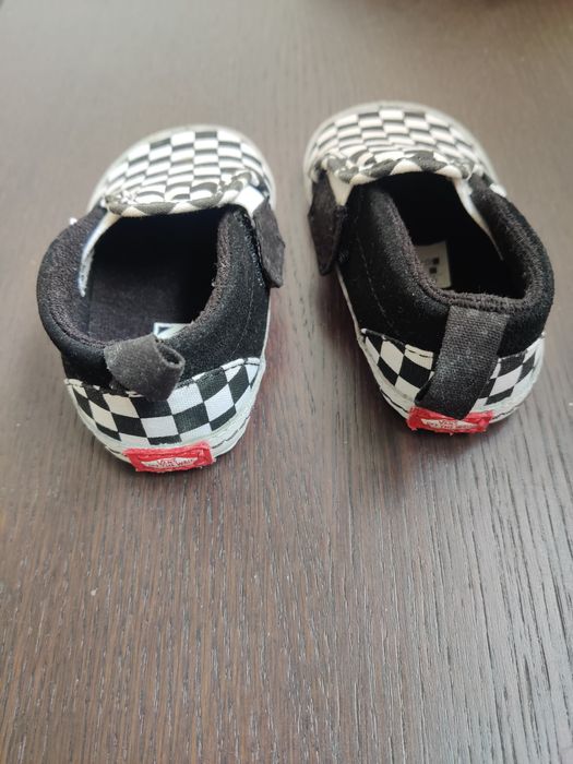 Sapatilhas Vans bebé, tamanho 4,originais, novos e dentro da caixa.