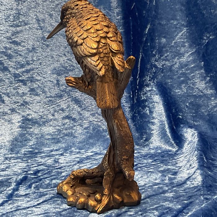 Ave escultura Guarda rios pintura a cor de ouro alt. 18 cm
