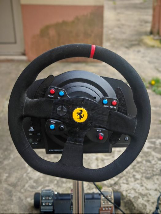 Volante Thrustamaster t300 Ferrari Integral Alcantra Edition Ps/pc