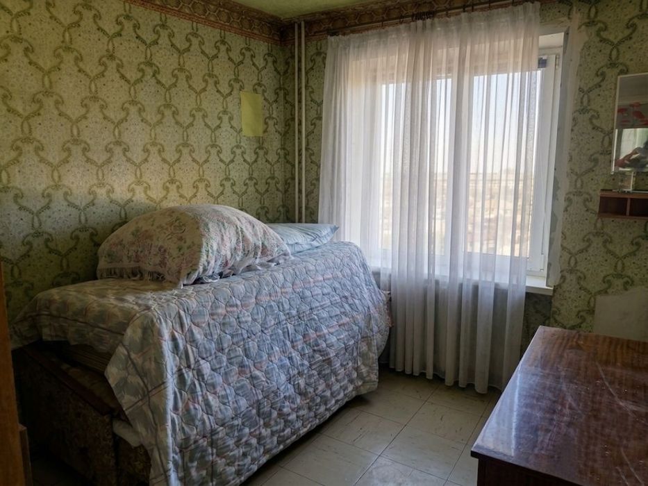 Продається 3-кімнатна квартира чешка