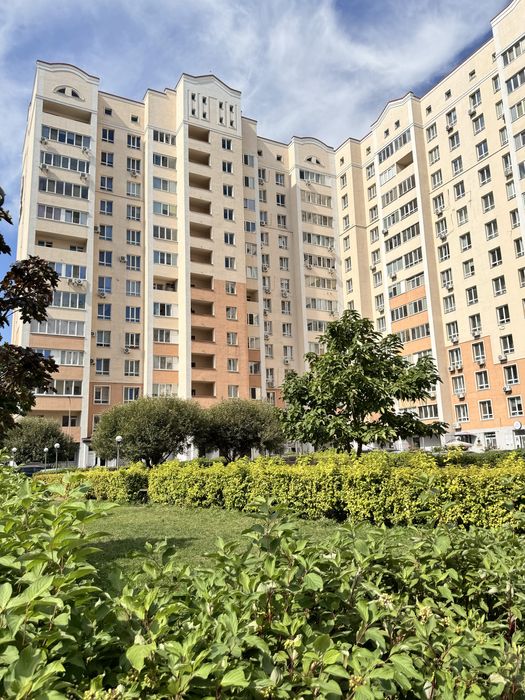 Продаю 2, 3 кімнатну квартиру ЖК Софія Київська, Академгородок