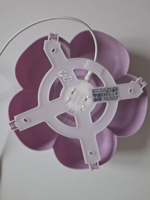 Lampa kwiatek ikea