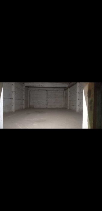 Продам сдам в оренду складскі приміщеня.Загальна площа2014м.кв.я