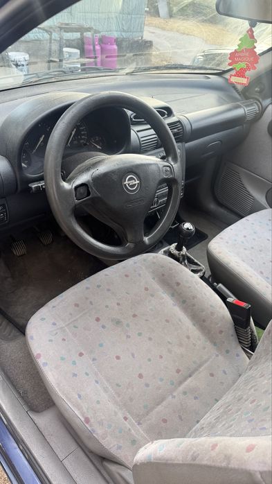 Opel Corsa a gasolina