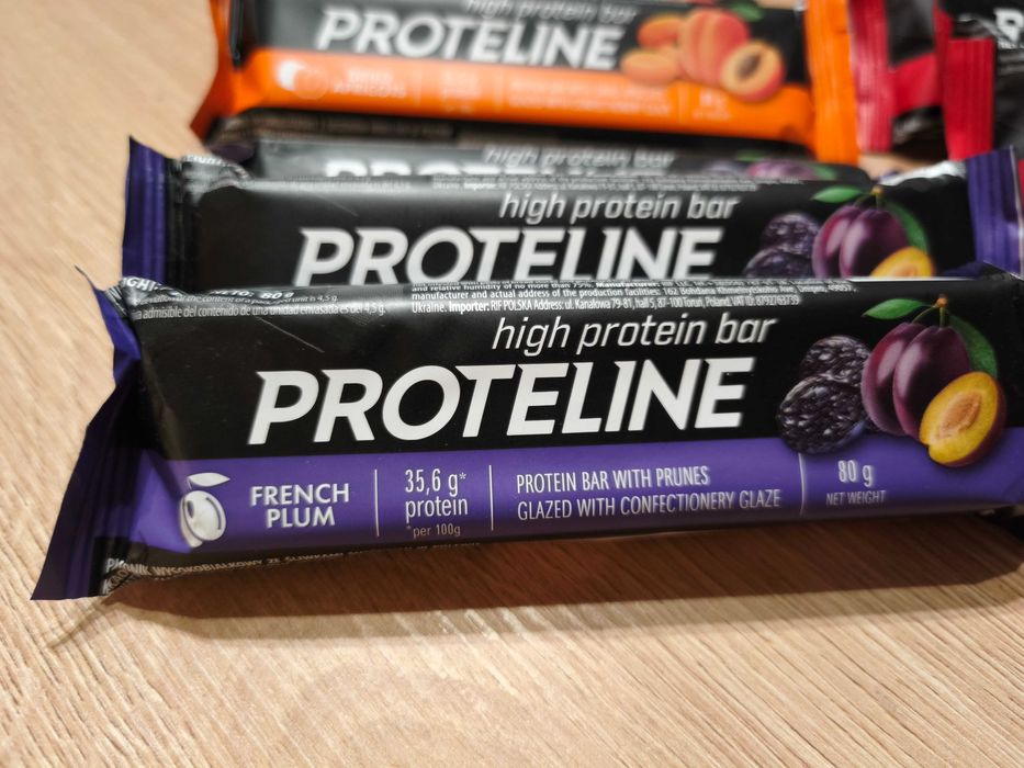 Wysokobiałkowe batony Proteline truskawka suszone morele suszone śliwk