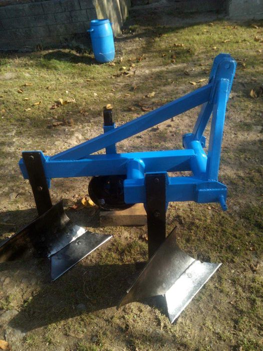 Продам плуг до трактора