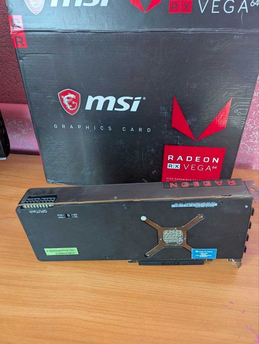 Ігрова відеокарта MSI Radeon RX Vega 64 8GB HBM2 (пам'ять Samsung)