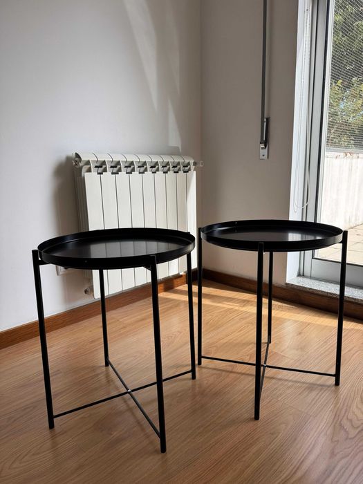2 Mesas de apoio pretas - IKEA