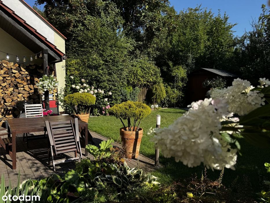 REZERWACJA - DOM PREMIUM- jak nowy- ogród miejsce na 5 aut wyposażenie