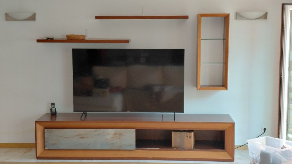 Movel moderno para sala em madeira