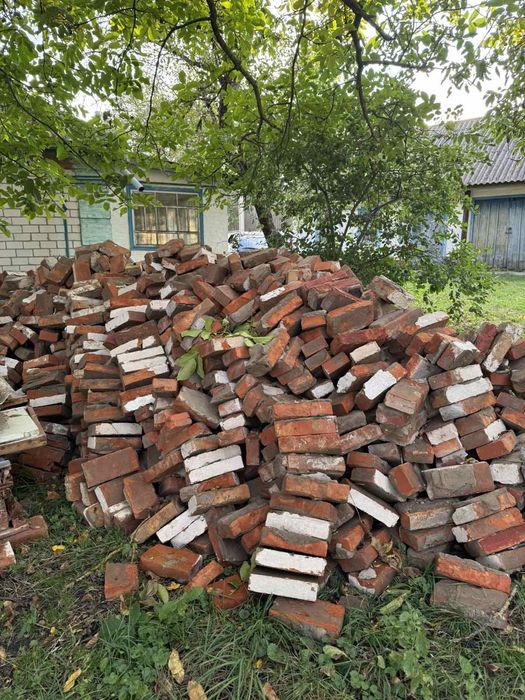 Бу КЕРПИЧ  в гарному стані