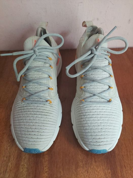 Кроссовки бігові фірми under armor phantom 2 оригінал 

Розмір по бірц