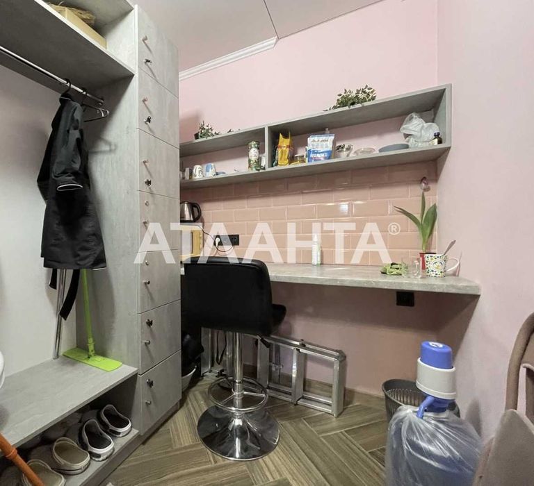 Продам Действующий салон красоты ЖК 4 Сезона Гагарина проспект Фонтан