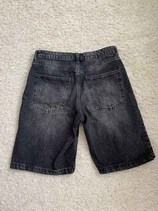 Джинсові шорти baggy BERSHKA