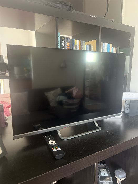 TV SmartTech 32HG01V