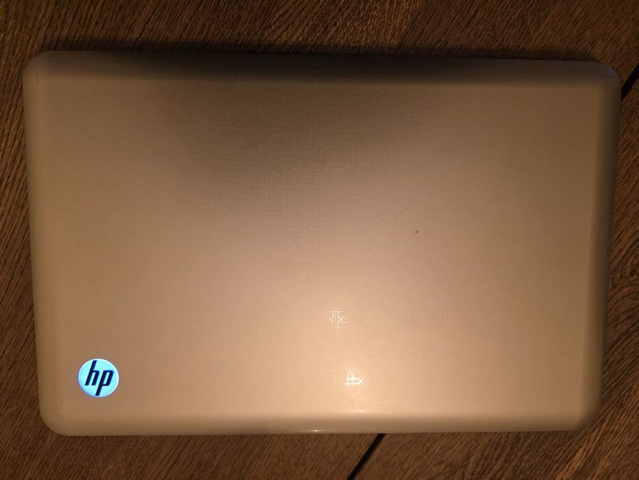HP Pavilion dv6 i7 • 8GB RAM • SSD 256GB • Windows 10