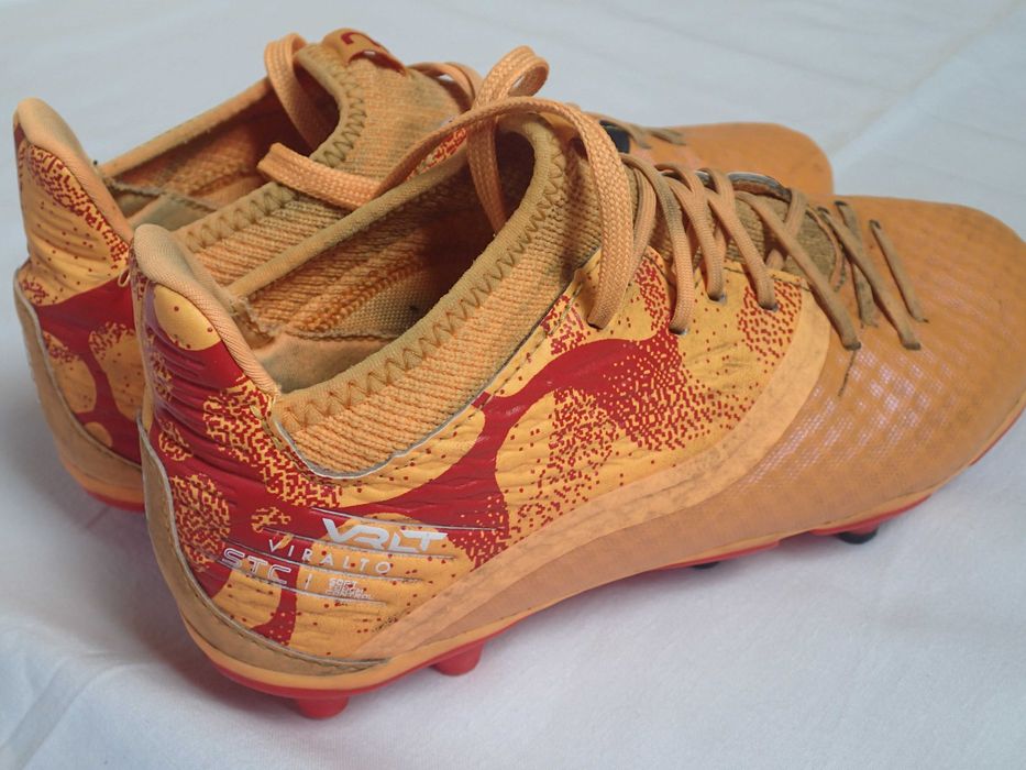 KIPSTA korki Viralto piłka nożna buty  rozm 37 wkł 23,5 cm