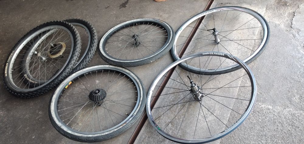 Aros de Corrida chimano ultegra par 90,€ / Outras 26X e 24x Porto Gondomar Sr.Rocha ligue-me OK .