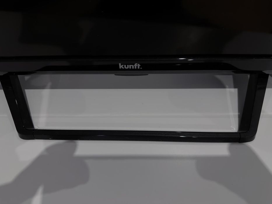 Tv  Pouco Uso " NOVA"