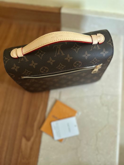 Mala Louis Vuitton em excelente estado.