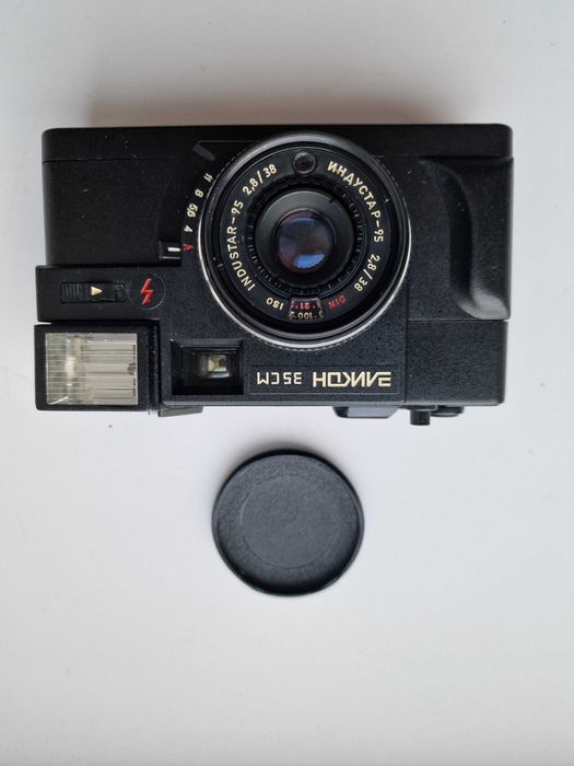 Фотоапарати плівкові Elicon та ZENIT-Е