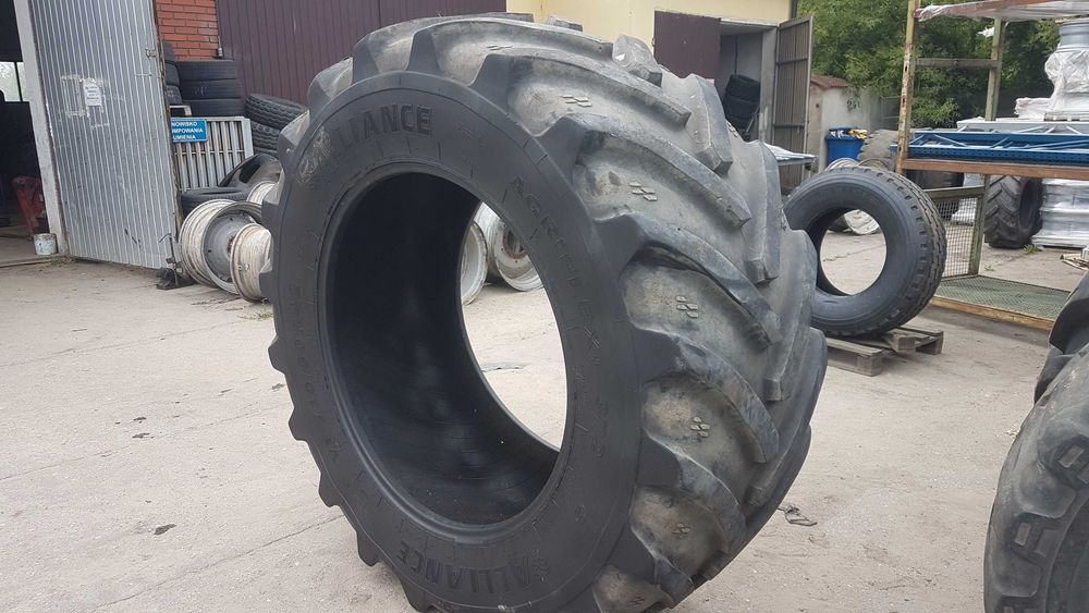 Opona 710/60R42 Alliance