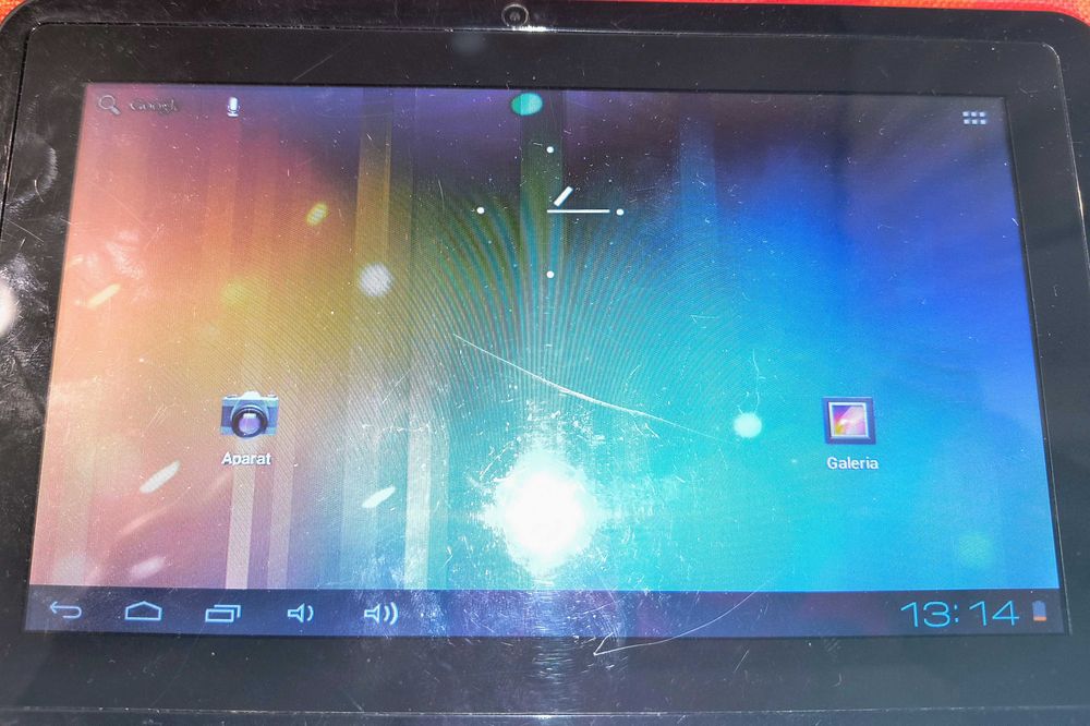 Trzy tablety tablet Archos Prestigio Overmax