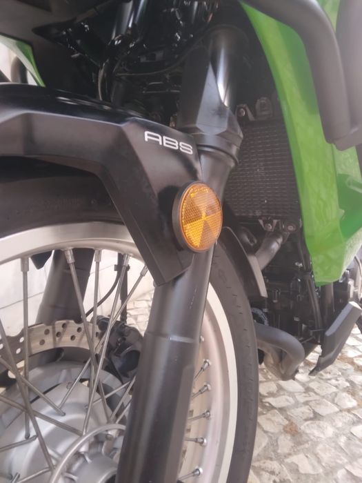 Kawasaki versys 300.