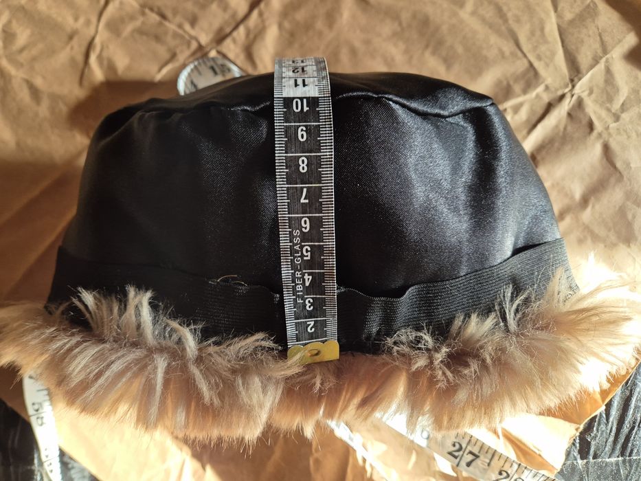 Czapka Toczek futro być może z królika 59-60/9-10/18cm opis