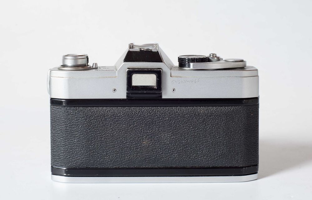 Canon FTb QL - z  oryginalnym futerałem