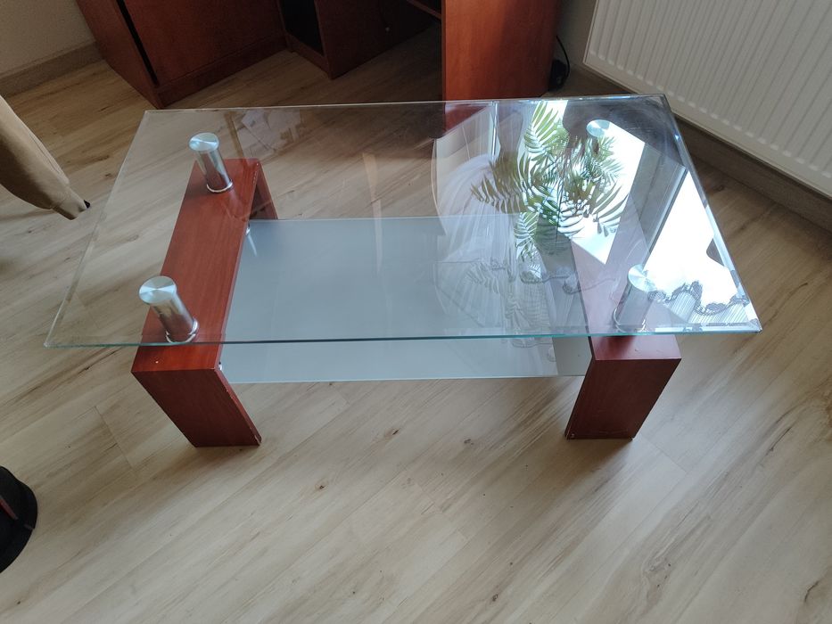 Oddam stolik szklany