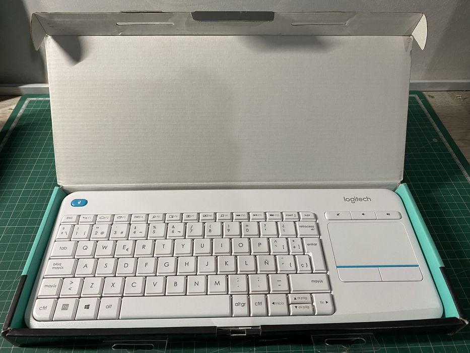 Logitech K400 Teclado Sem Fios com Touchpad Branco