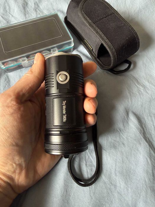 Lanterna Nitecore Tiny Monster TM06s, 4000 lúmens