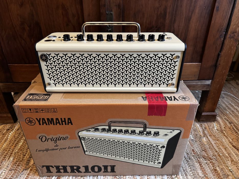 Amplificador Yamanha THR 10 II