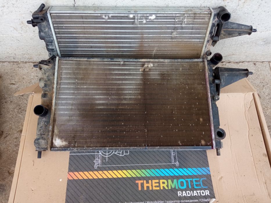 Радіатор Opel Vectra A