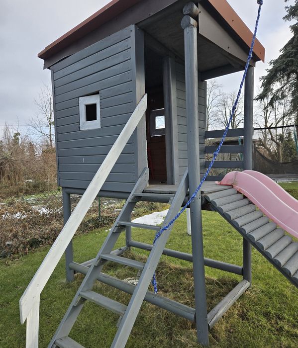 Domek dla dziecka na działkę do ogrodu.